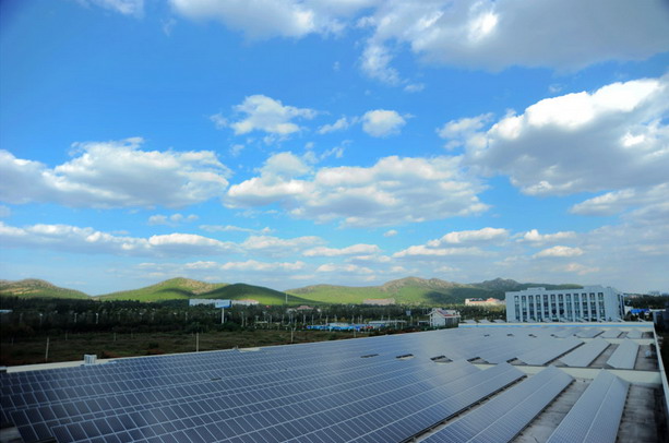 國(guó)家下達(dá)首批光伏扶貧項(xiàng)目　惠及55萬(wàn)余貧困戶